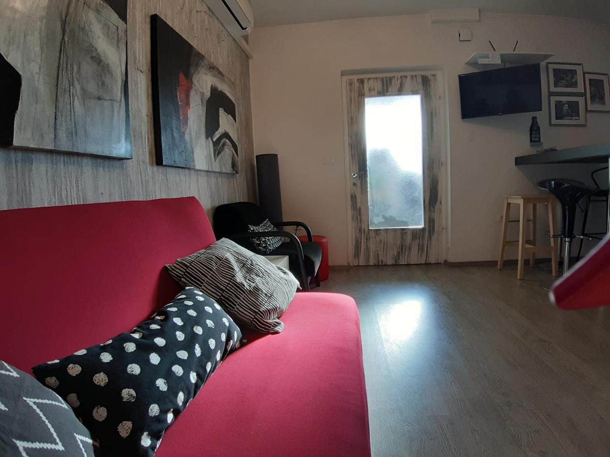 Apartment Tina Istra Buje Exteriör bild